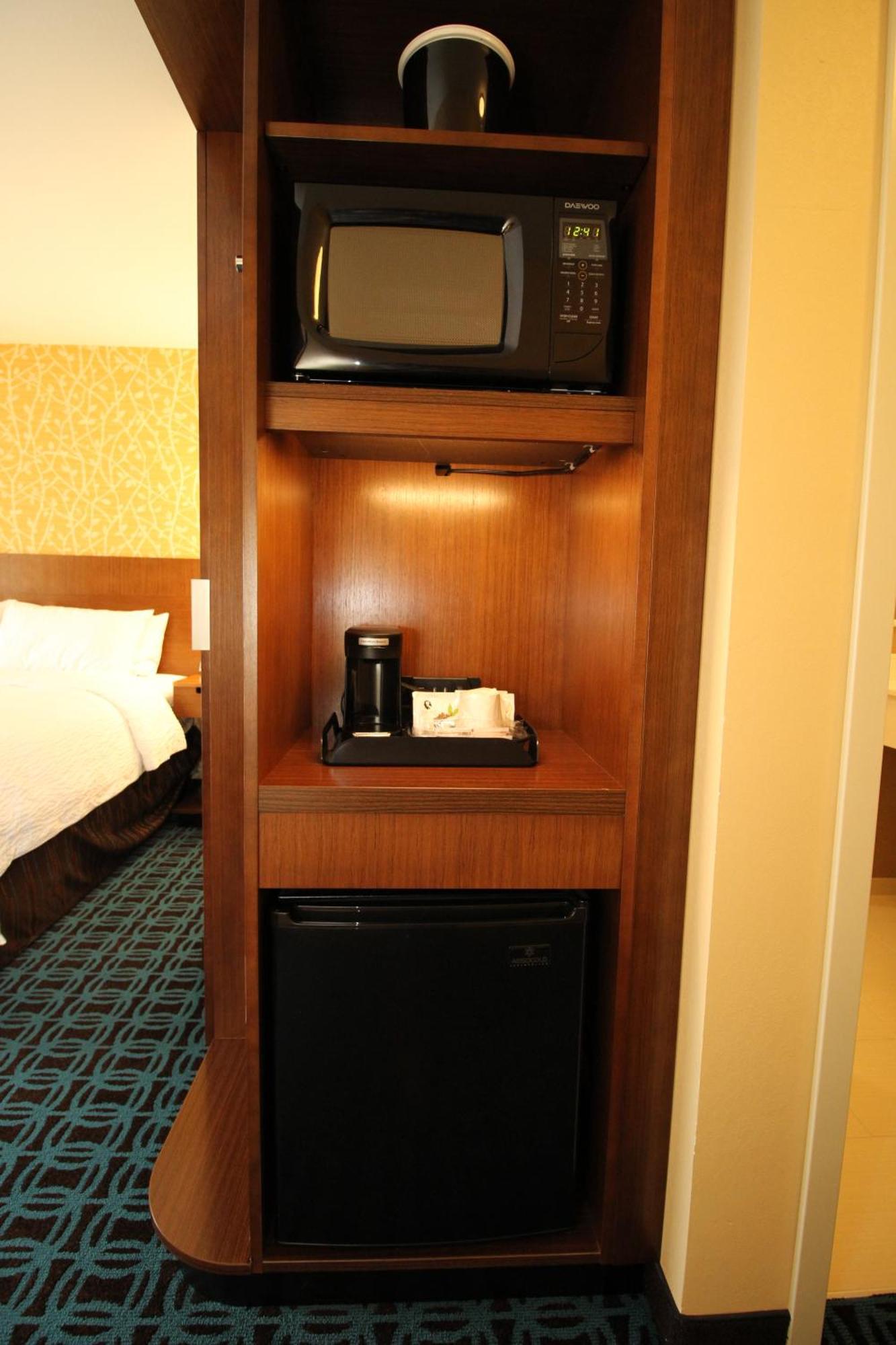 Fairfield Inn & Suites By Marriott London Ngoại thất bức ảnh