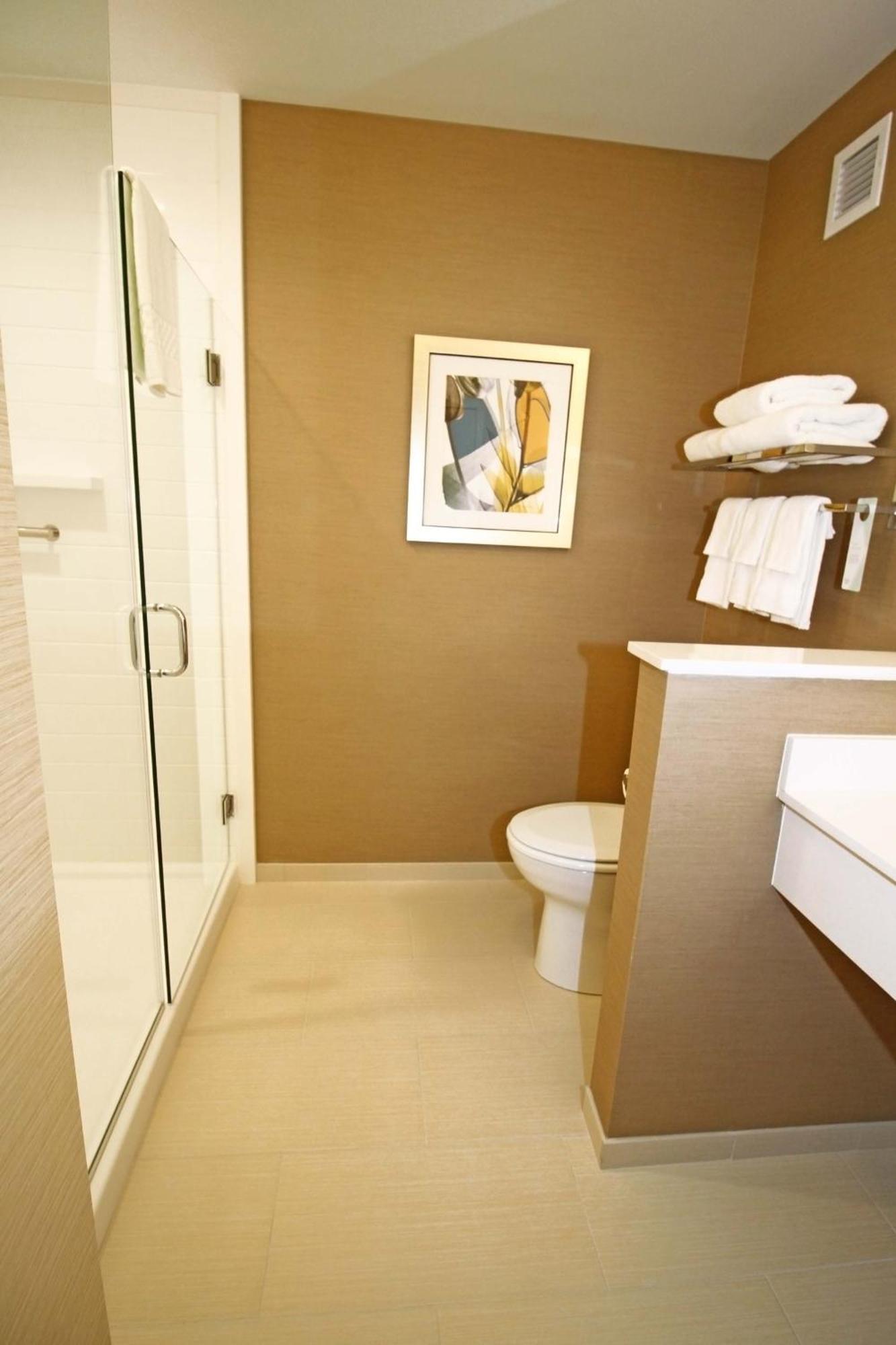 Fairfield Inn & Suites By Marriott London Ngoại thất bức ảnh