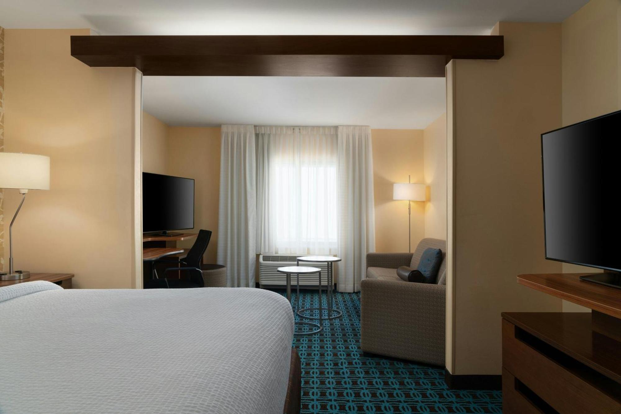 Fairfield Inn & Suites By Marriott London Ngoại thất bức ảnh