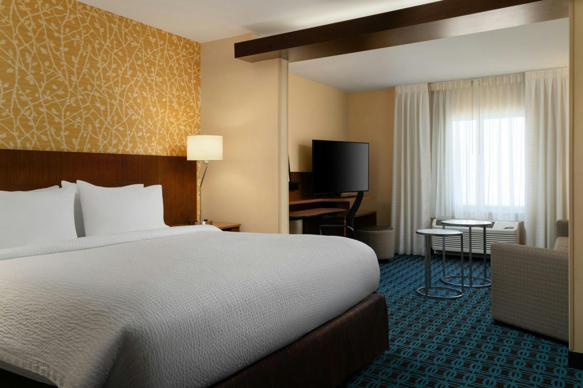 Fairfield Inn & Suites By Marriott London Ngoại thất bức ảnh