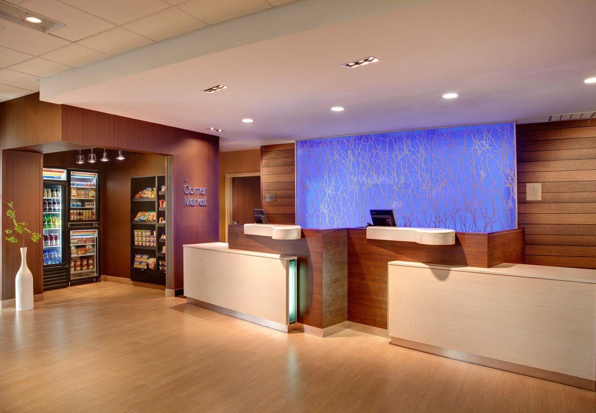 Fairfield Inn & Suites By Marriott London Ngoại thất bức ảnh