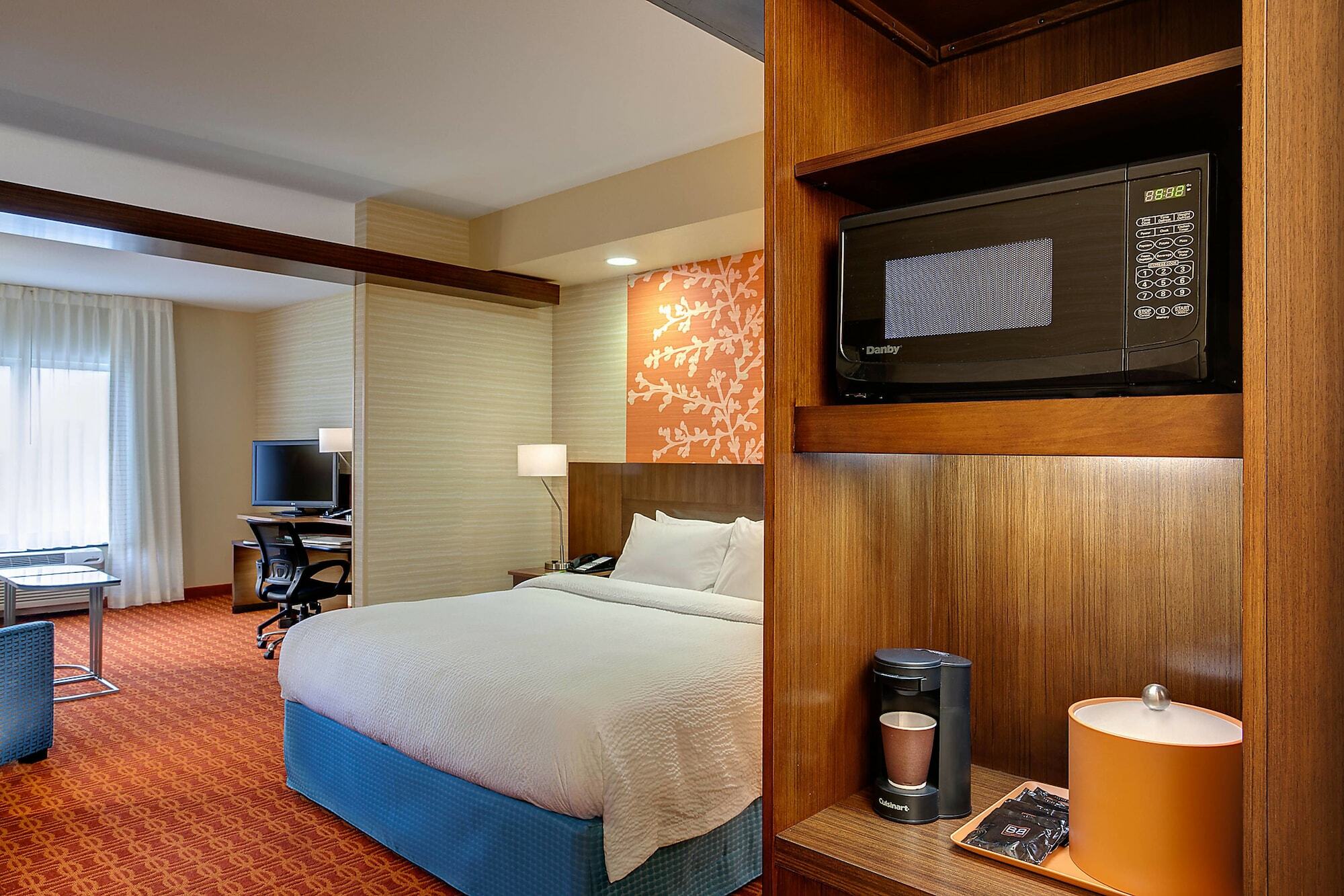 Fairfield Inn & Suites By Marriott London Ngoại thất bức ảnh