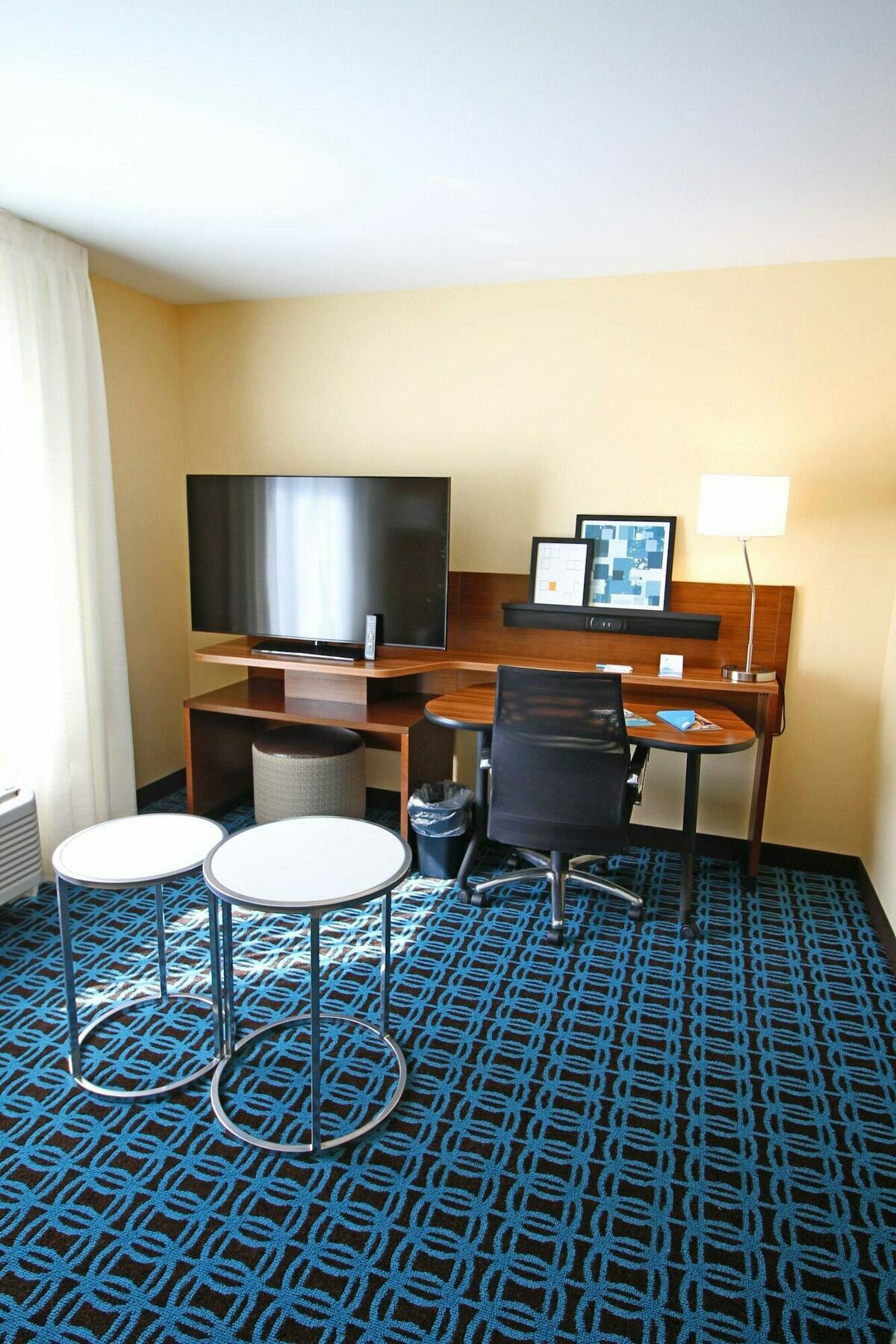 Fairfield Inn & Suites By Marriott London Ngoại thất bức ảnh